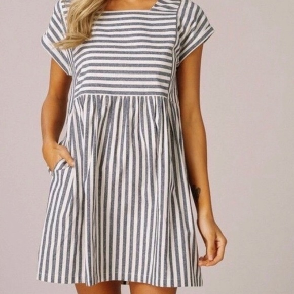Light Blue/Grey Stripes Dress size L 🛍️ - Picture 1 of 4
